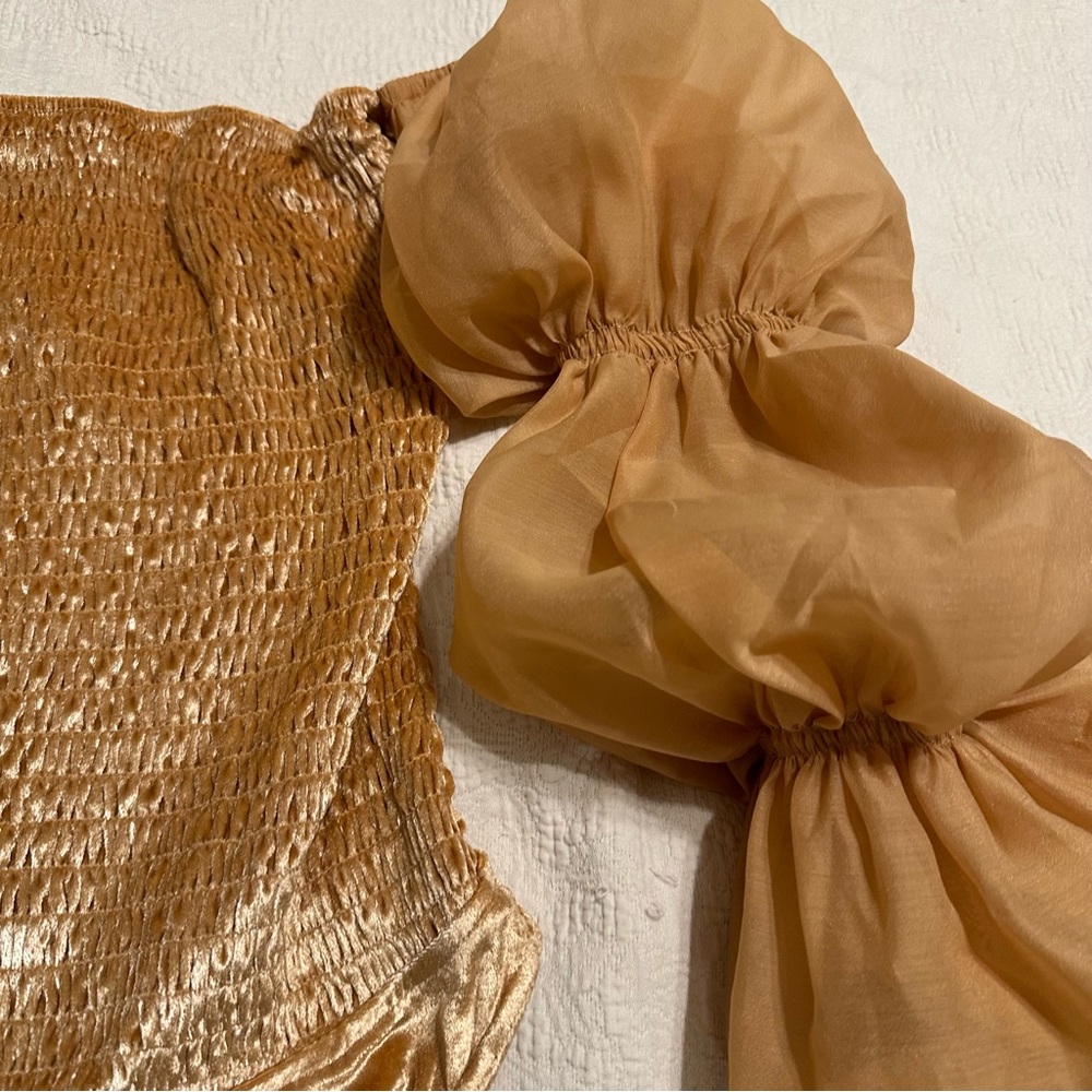 NEW ⭐️⭐️ Intimately Free People Gold velvet Bodysuit with Puff Sleeves sz XL - Picture 3 of 8